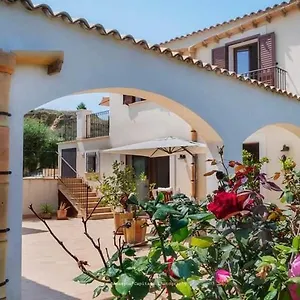https://le-3-rose-apartments.sicilyhotelsitaly.net